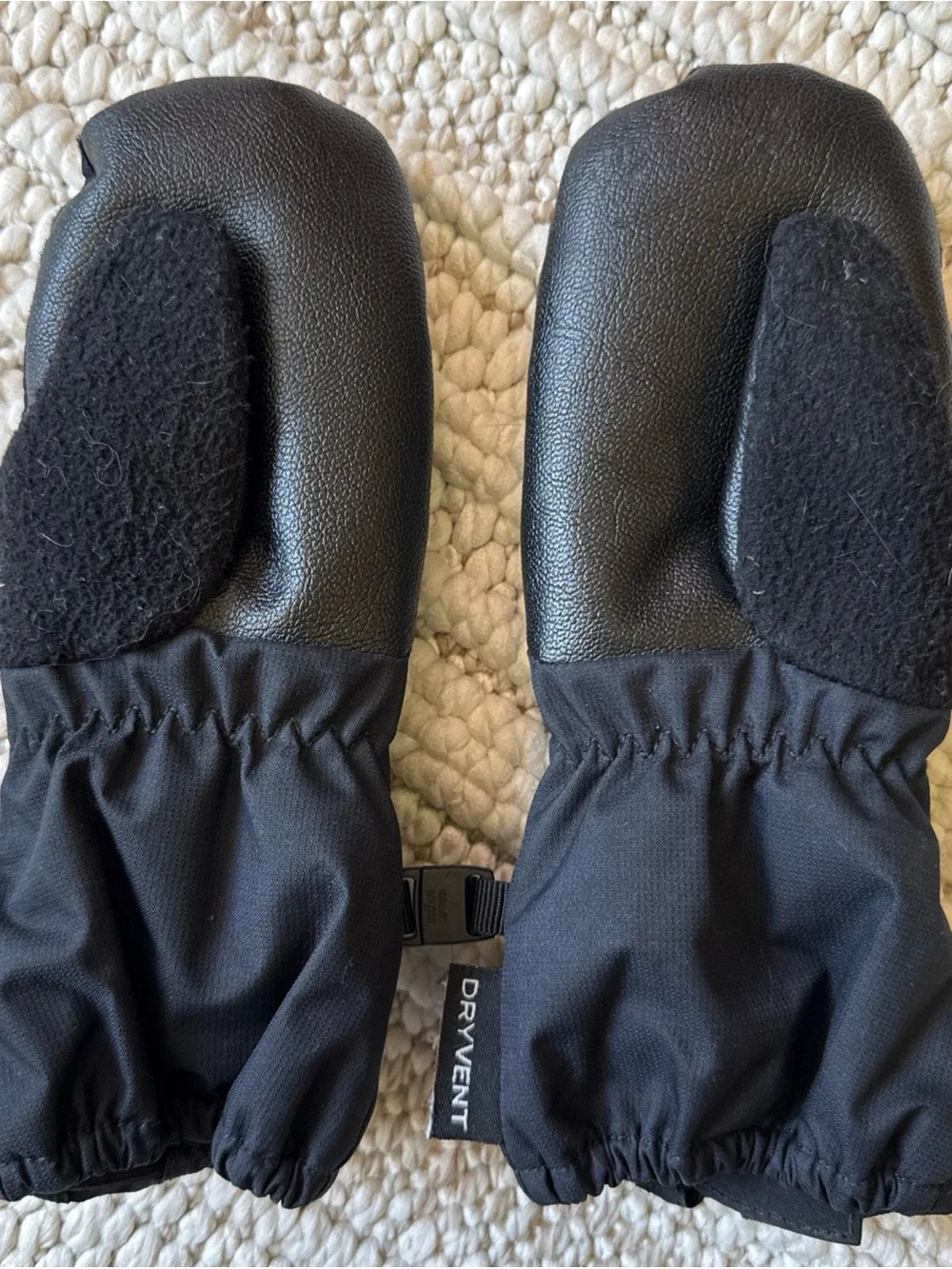 The North Face Dry Vent Ski Mittens, boys 3T Winter Gloves Black Dryvent